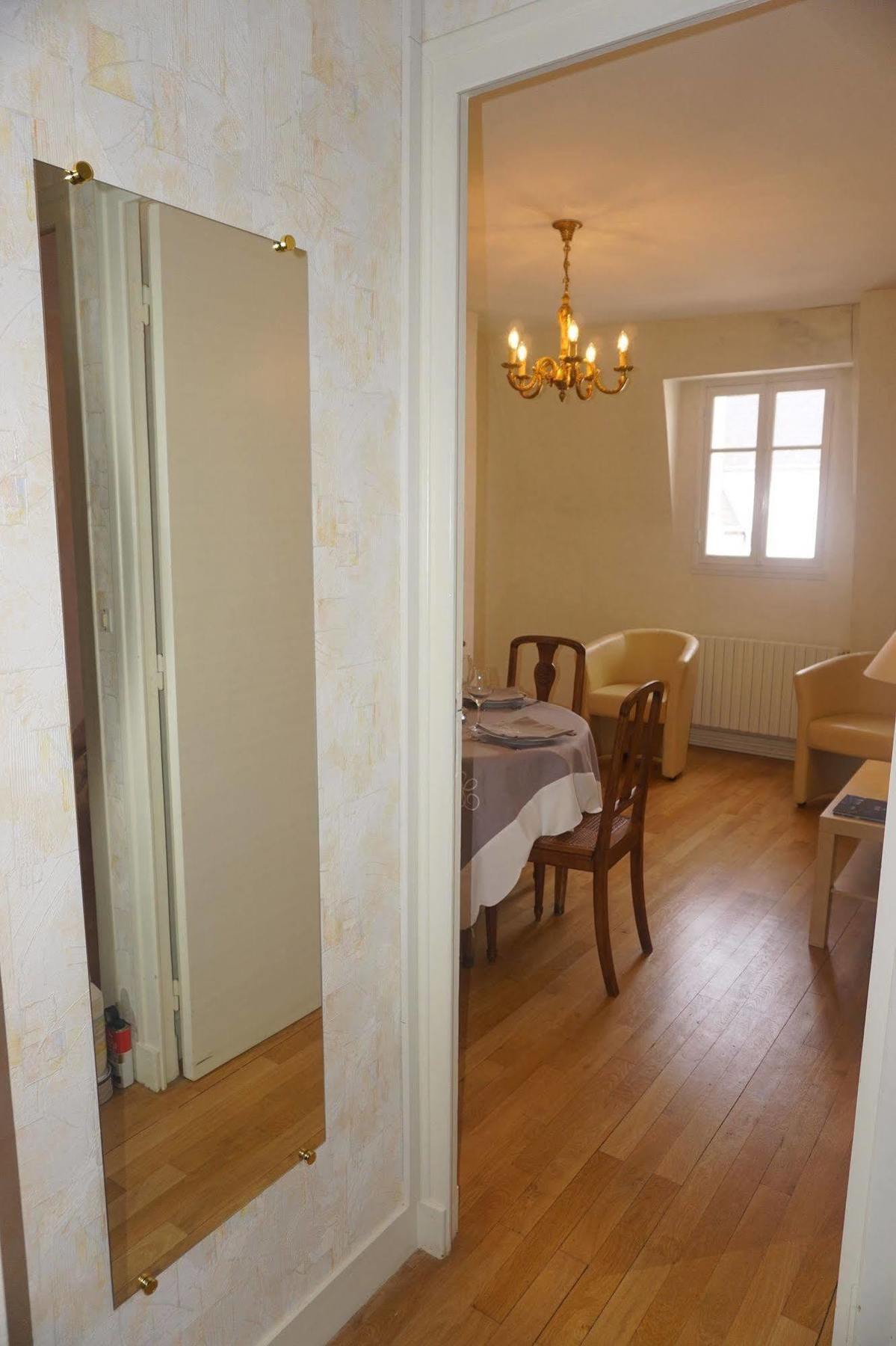 La Touraine Romantique Tours Exterior photo